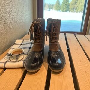 JBU Women's Lace-Up Boots - Brown and Blue